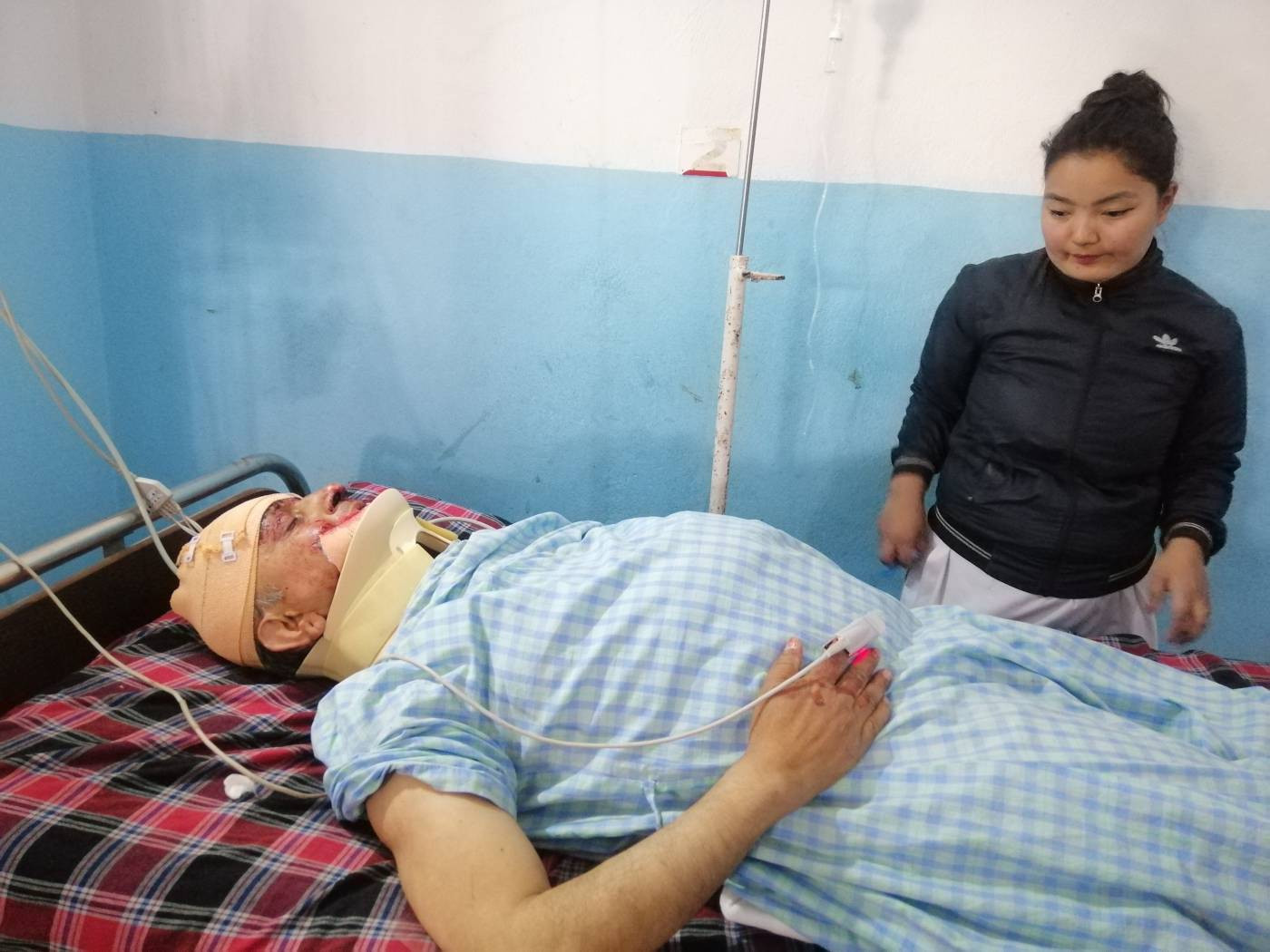 कार दुर्घटनामा माले महासचिव मैनालीसहित ५ जना घाइते