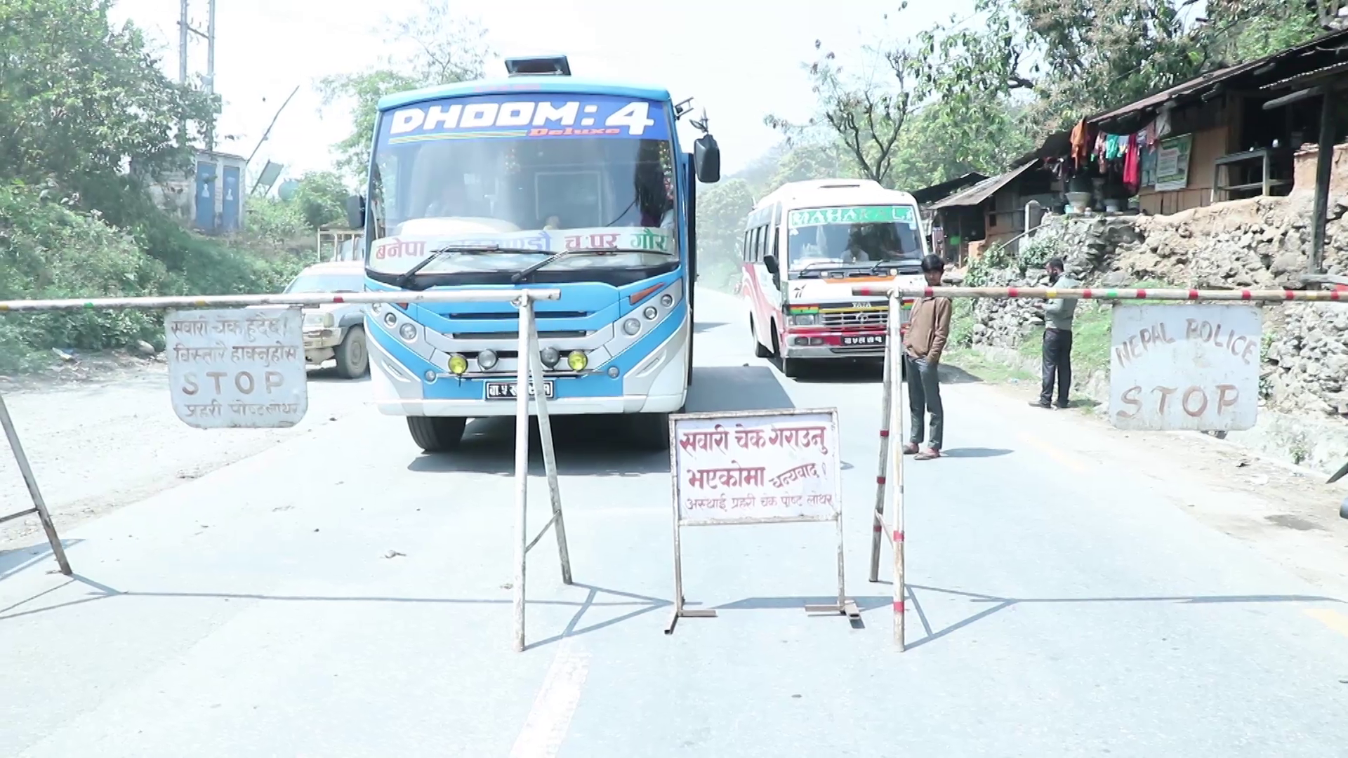 बाहिरका सवारी साधनलाई चितवन प्रवेशमा रोक