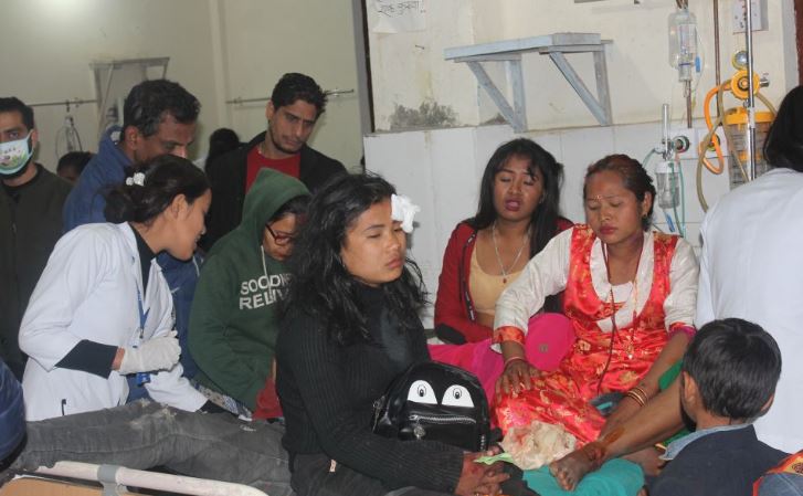 मकवानपुरमा जन्ती बोकेको बस दुर्घटना हुँदा ३ जनाको मृत्यु