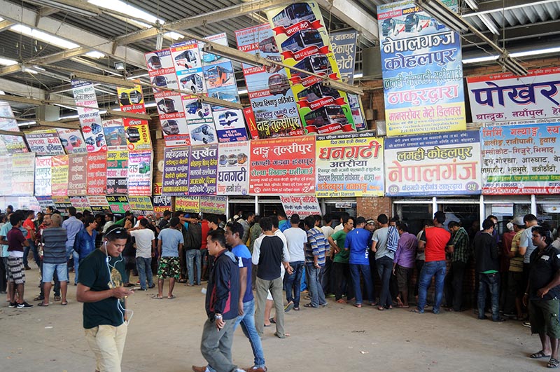 सोमबारदेखि लामो दुरीका सार्वजनिक गाडी चलाउन रोक