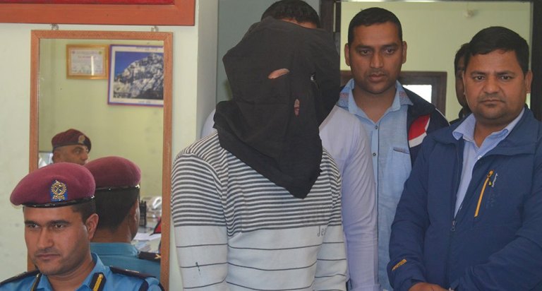 आफ्नै आमाबाबुको हत्यामा संलग्न एक जना पक्राउ