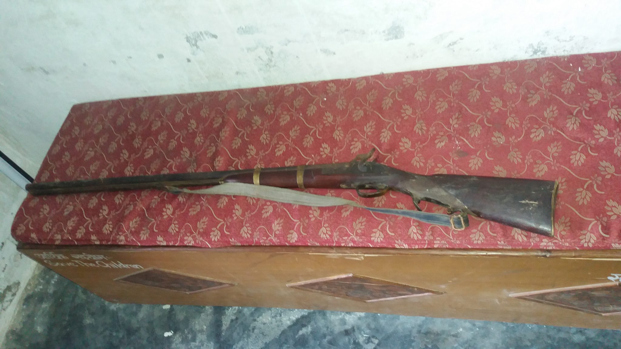 अवैध भरुवा बन्दुकसहित गिरी पक्राउ