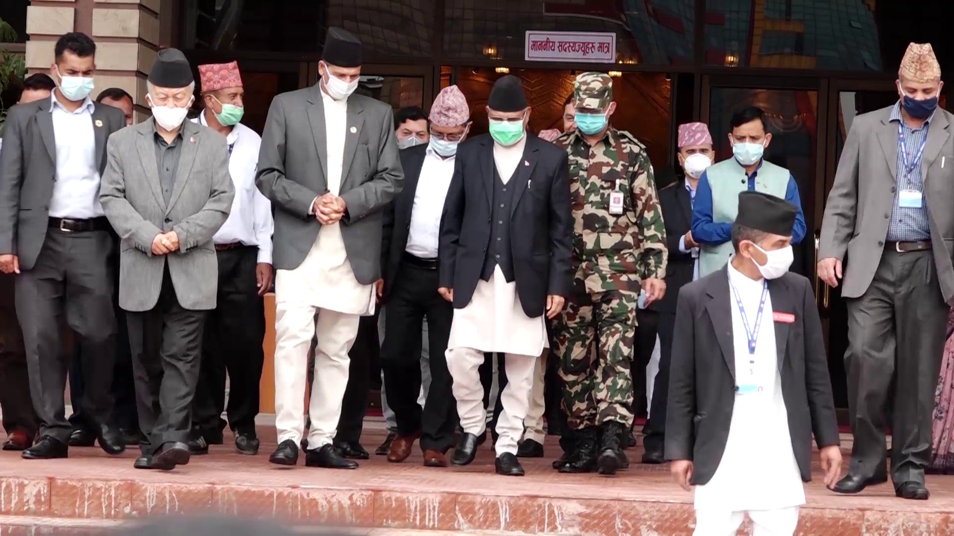 संसद भवनको अवलोकनमा पुगे प्रधानमन्त्री, बजेट अधिवेशन चाडै