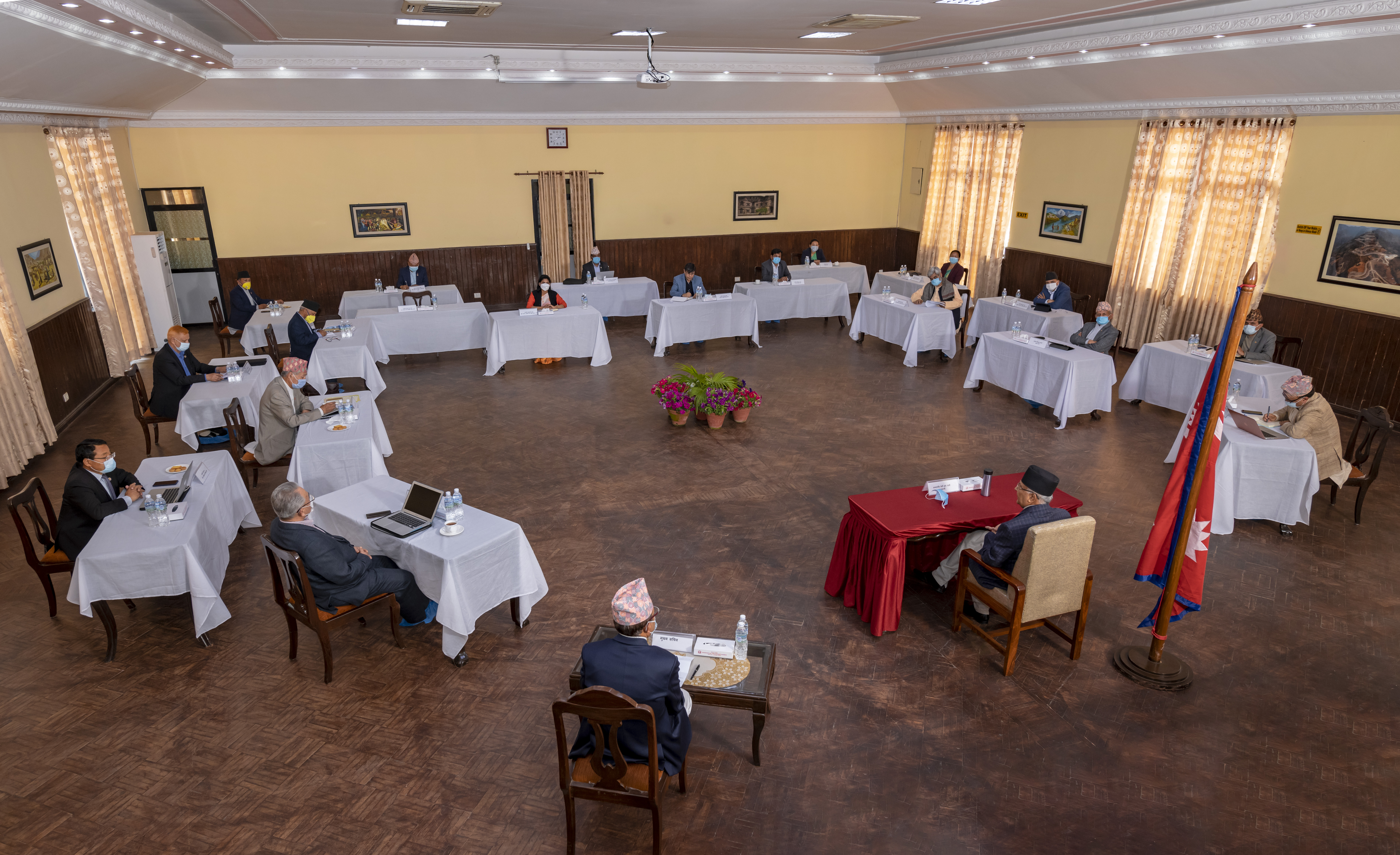 लकडाउनको समय बढाउँदै मन्त्रीहरुलाई थपियो जिम्मेवारी