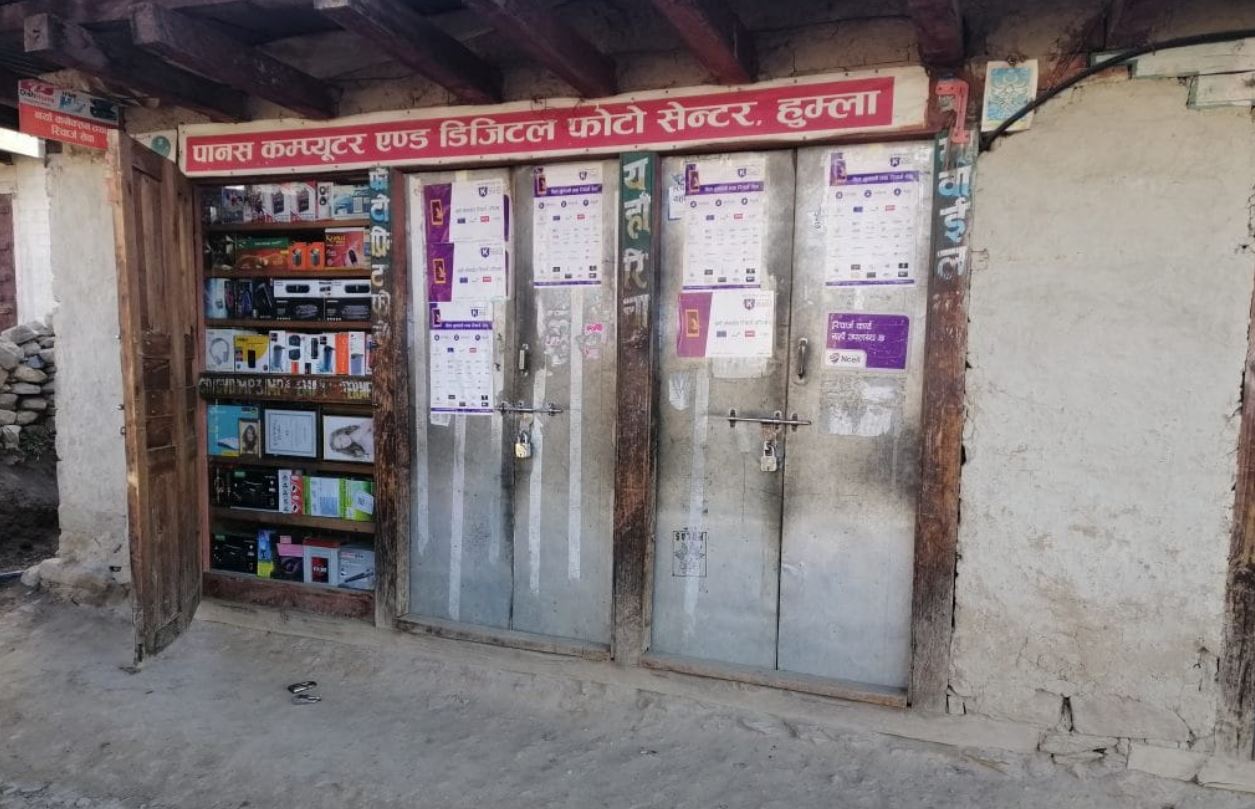 सिसिटिभी फुटाउँदै हुम्लाका आधा दर्जन पसलहरुमा चोरी