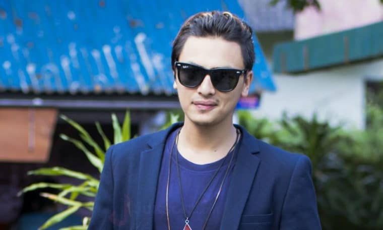 चलचित्र प्राविधिकलाई पल शाहले गरे ५ लाख सहयोग