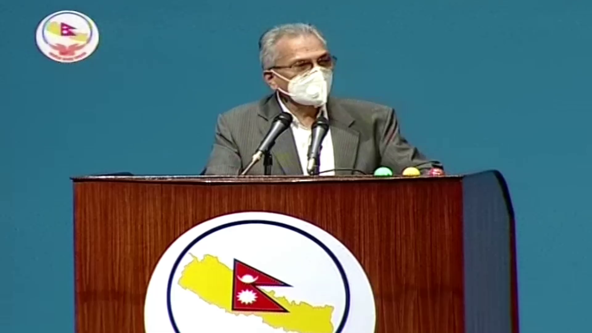 जेटमा उड्नुपर्ने बेला कछुवाको गतिमा बजेट आयोः बाबुराम भट्टराई