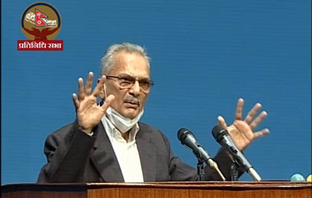 राजीनामा दिँदै सत्कर्म गरेर इतिहास बनाउन प्रधानमन्त्रीलाई बाबुरामको सुझाव