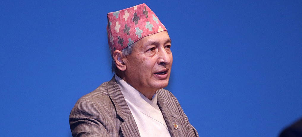 डा. खतिवडाले लिए राजदूतको सपथ