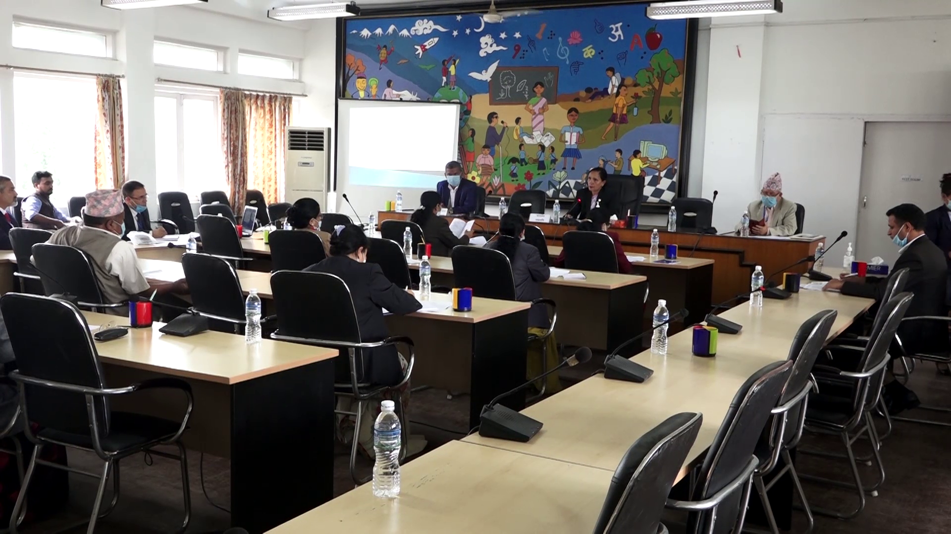 पासपोर्ट छाप्न हतार नगर्न सांसदहरुले दिए राहदानी विभागलाई सुझाव