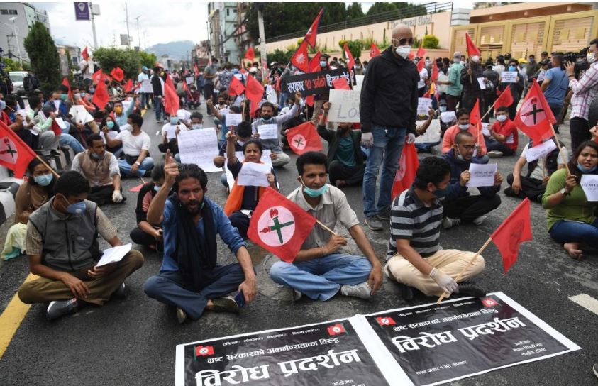 १० अर्बको विवरण सार्वजनिक हुँदा पनि नेविसंघ सडकमै