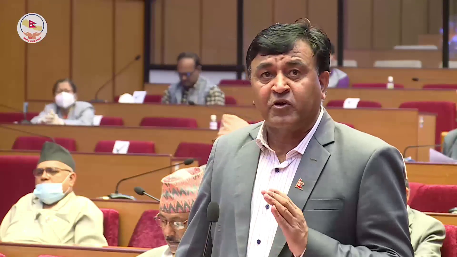 सडकदेखि सदनसम्म ओलीकै चर्चा छ: खिमलाल भट्टराई