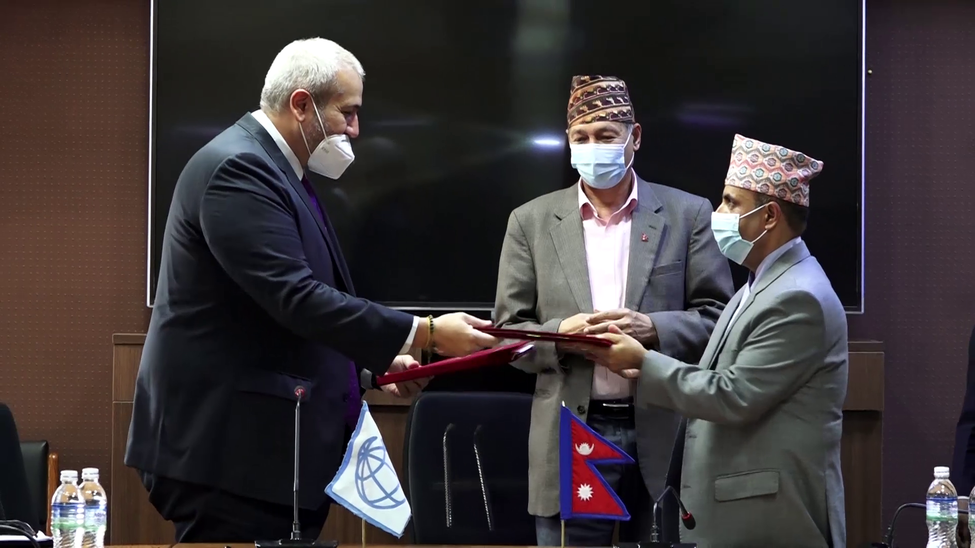 विश्व बैंकको सहयोगमा नेपालमा ५४ अर्बको सडक बन्ने