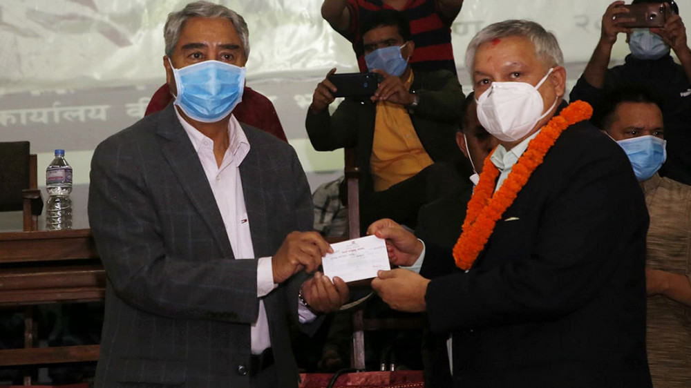 सुनील थापा भित्र्याउँदा पनि काँग्रेसमा विवाद