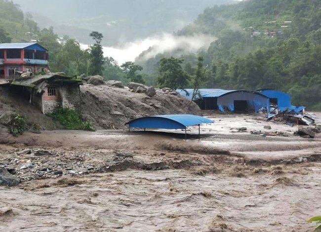 तनहुँमा बाढी पहिरोः दुईको मृत्यु, एक गम्भीरसहित तीन जना घाइते