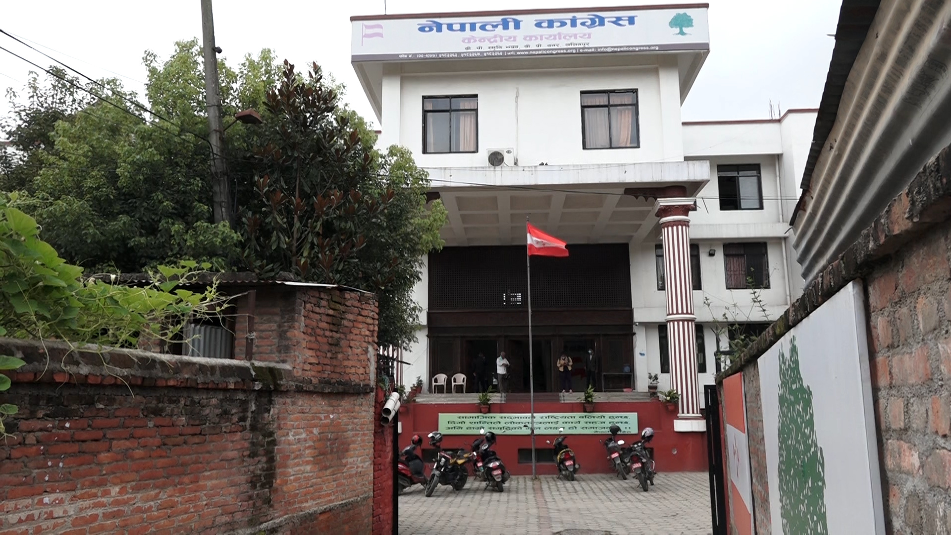 निषेधाज्ञा र लकडाउनविरुद्ध कांग्रेस, विकल्प भने दिएन