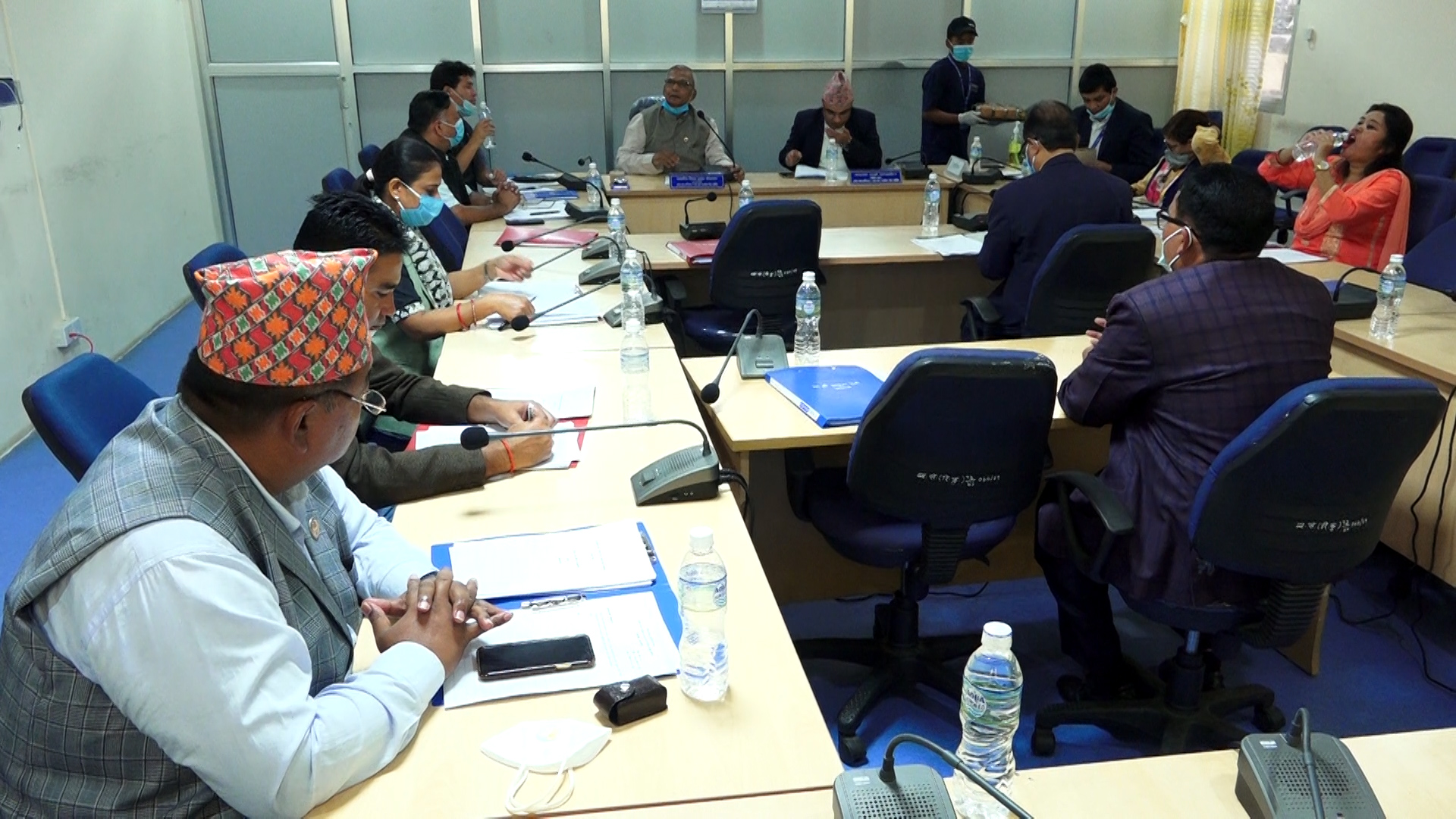 खाडी मुलुकमा गरिने कामकाे जानकारी श्रमिकको परिवारलाई होस् : सांसद