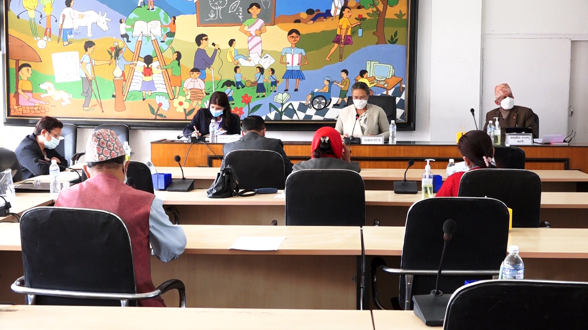 सांसदको प्रश्न- गणतन्त्र शब्द सरकारलाई किन भारी भयो ?