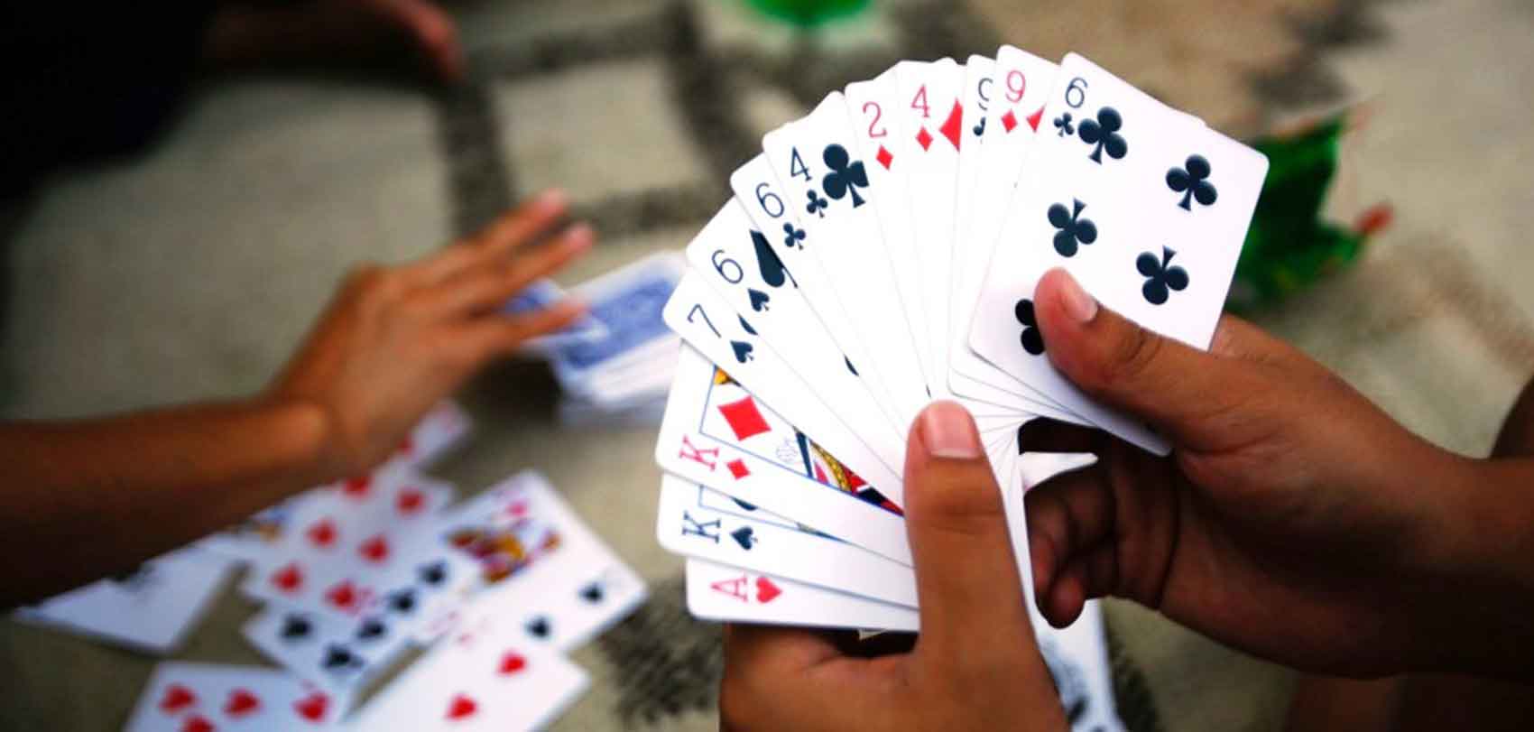 रेष्टुरेन्टमा जुवा खेलिरहेका सात जना पक्राउ