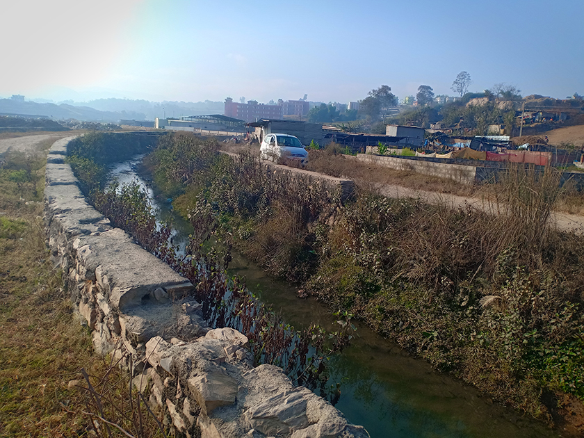 ललितपुरको कर्मनासा खोलाको ७ रोपनी जग्गा व्यक्तिको नाममा दर्ता