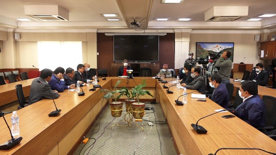 उद्योगीले अर्थमन्त्रीलाई भने, ‘देशको आर्थिक विकासमा कानून बाधक छ’