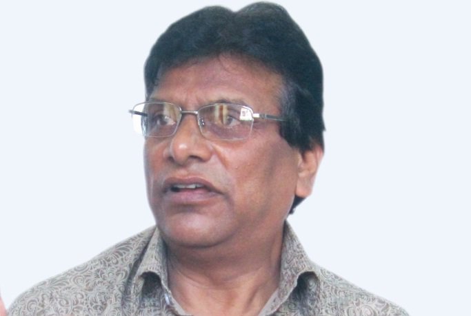 कार्यकारी प्रधानमन्त्रीले ल्याएको प्रस्ताव संवैधानिक राष्ट्रपतिले रोक्न मिल्दैन्ः लालबाबु यादव