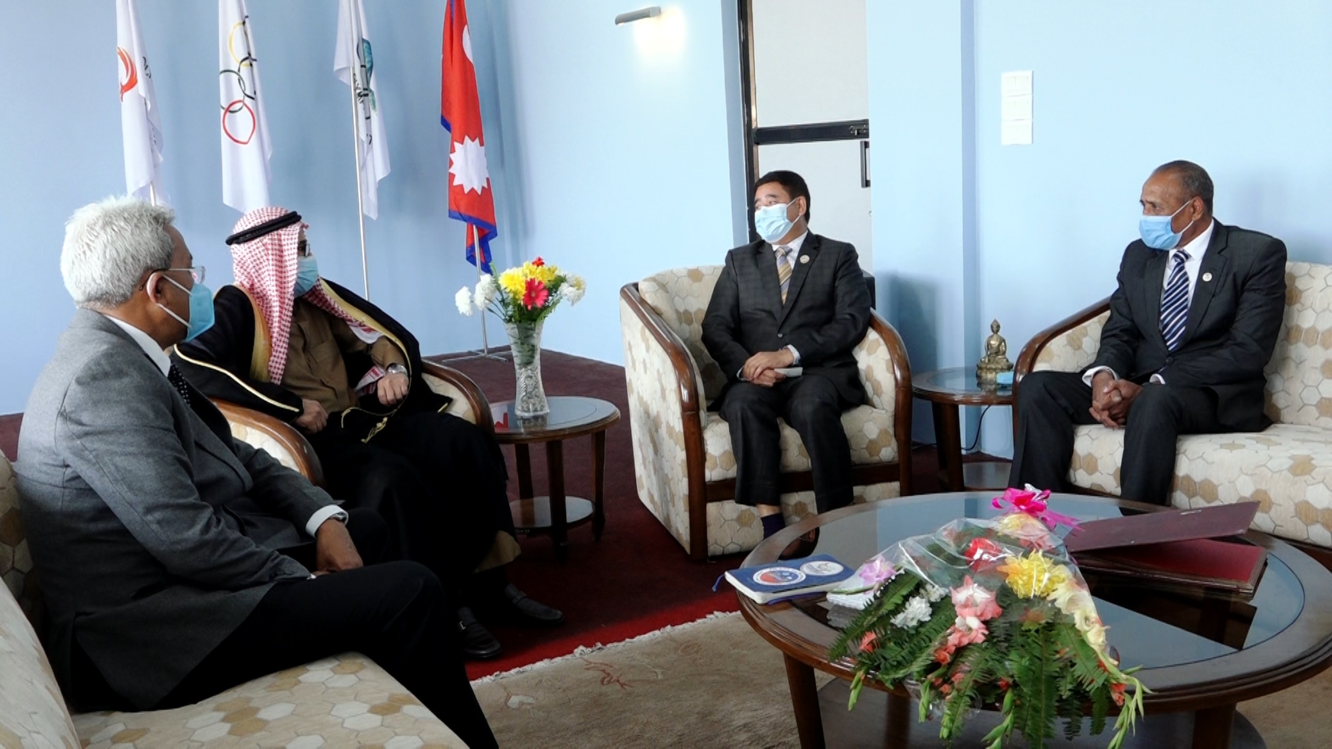 कतारपछि साउदीका राजदूतले पनि मागे नेपालको साथ