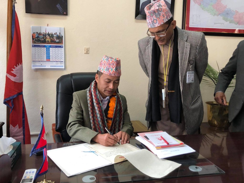 नवनियुक्त खेलकुद मन्त्री दावा तामाङलाई प्रचण्ड–माधव समूहले गर्यो कारवाही