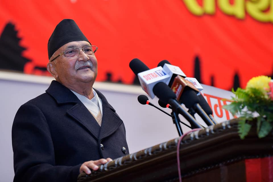 तीन दिनमै फेरियो फेरियो प्रधानमन्त्रीको बोली: अग्रपंक्तिकाले ३ महिनामा र जनताले १ वर्षभित्र पाउने दाबी