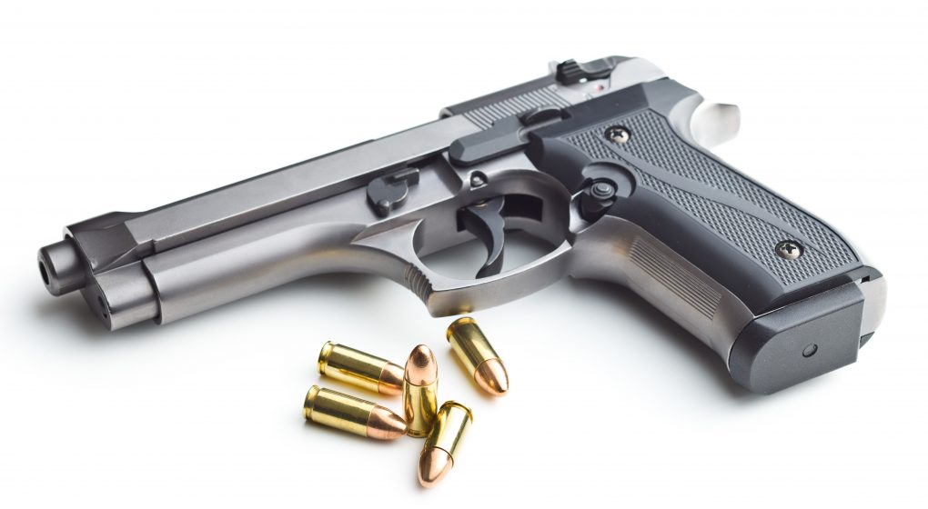 पेस्तोलमा प्रयोग हुने ५० थान गोलीसहित विमानस्थलबाट एक जना पक्राउ