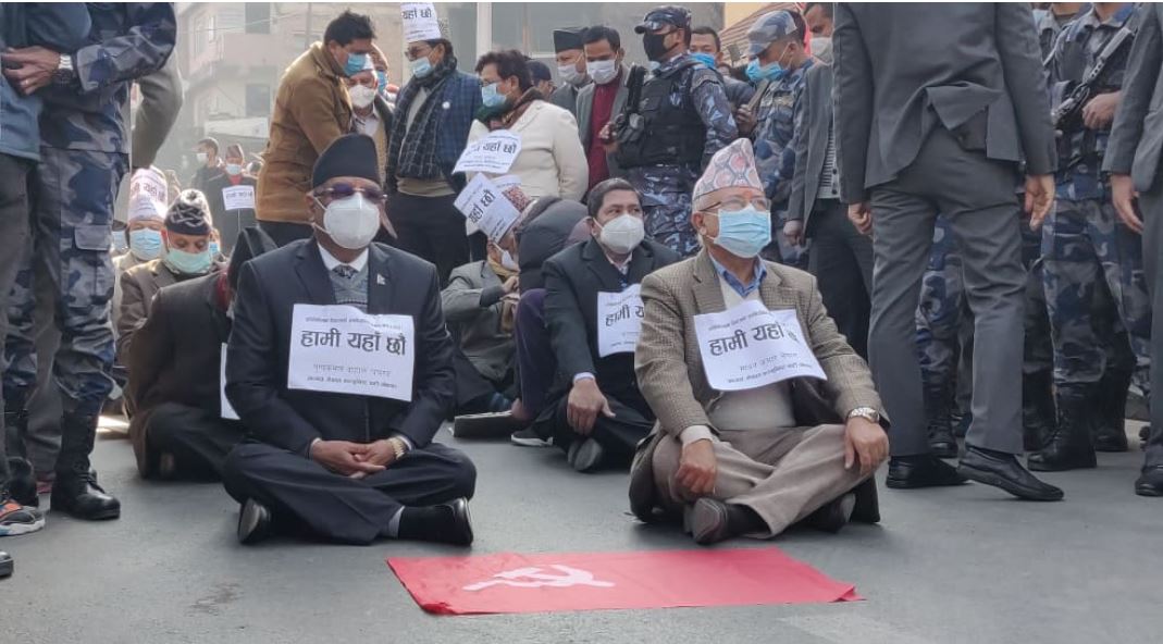 प्रचण्ड–माधव समूहले गर्यो दोस्रो चरणको आन्दोलन घोषणा