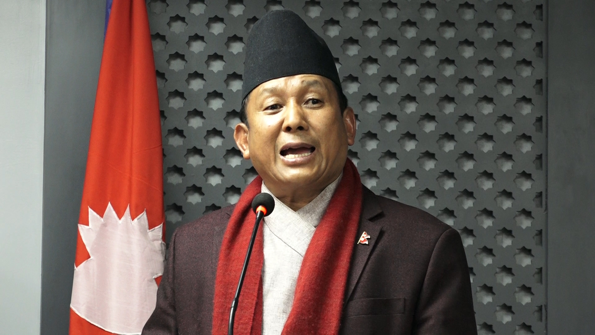 संचार जगत पूर्वाग्रही भएको संचारमन्त्रीको आरोप