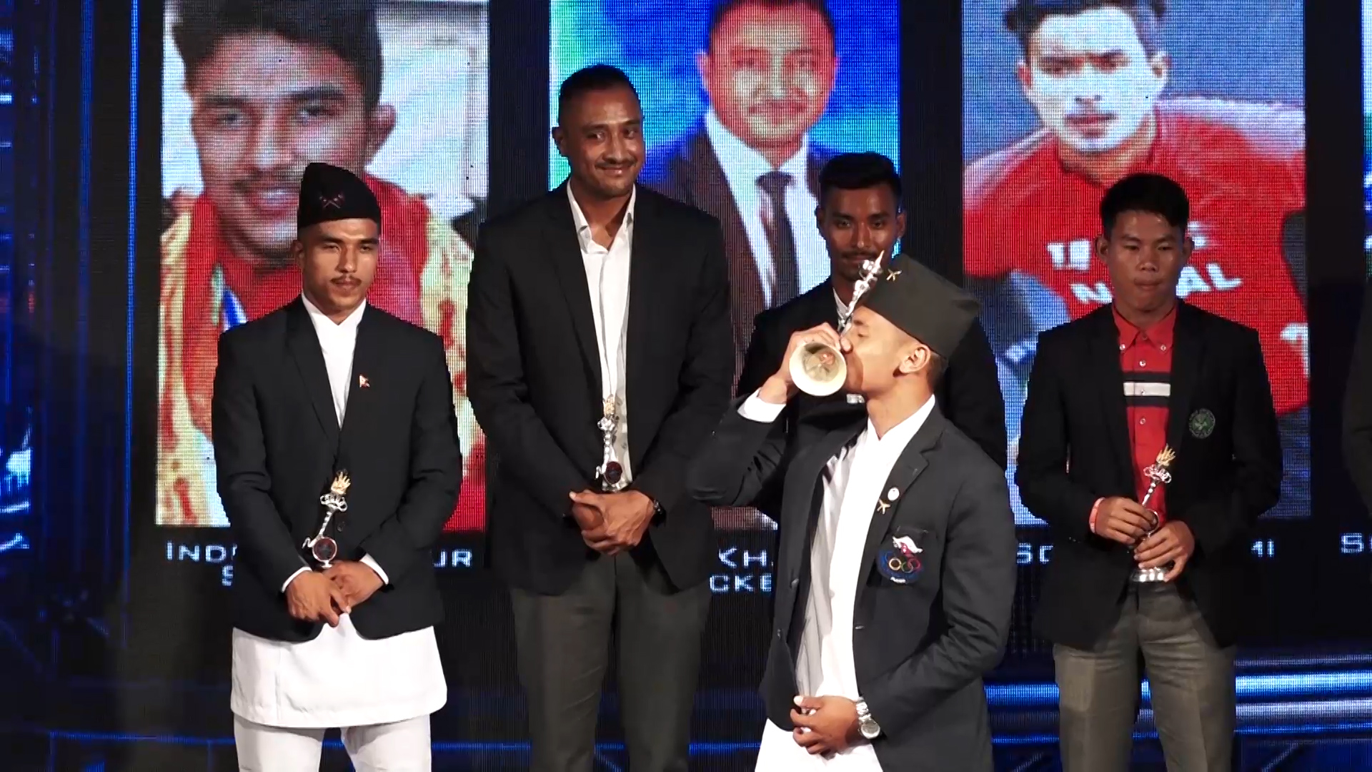 स्पोर्ट्स अवार्डको तयारी पूरा ,खेलाडीदेखि प्रशिक्षक सम्मानित हुँदै