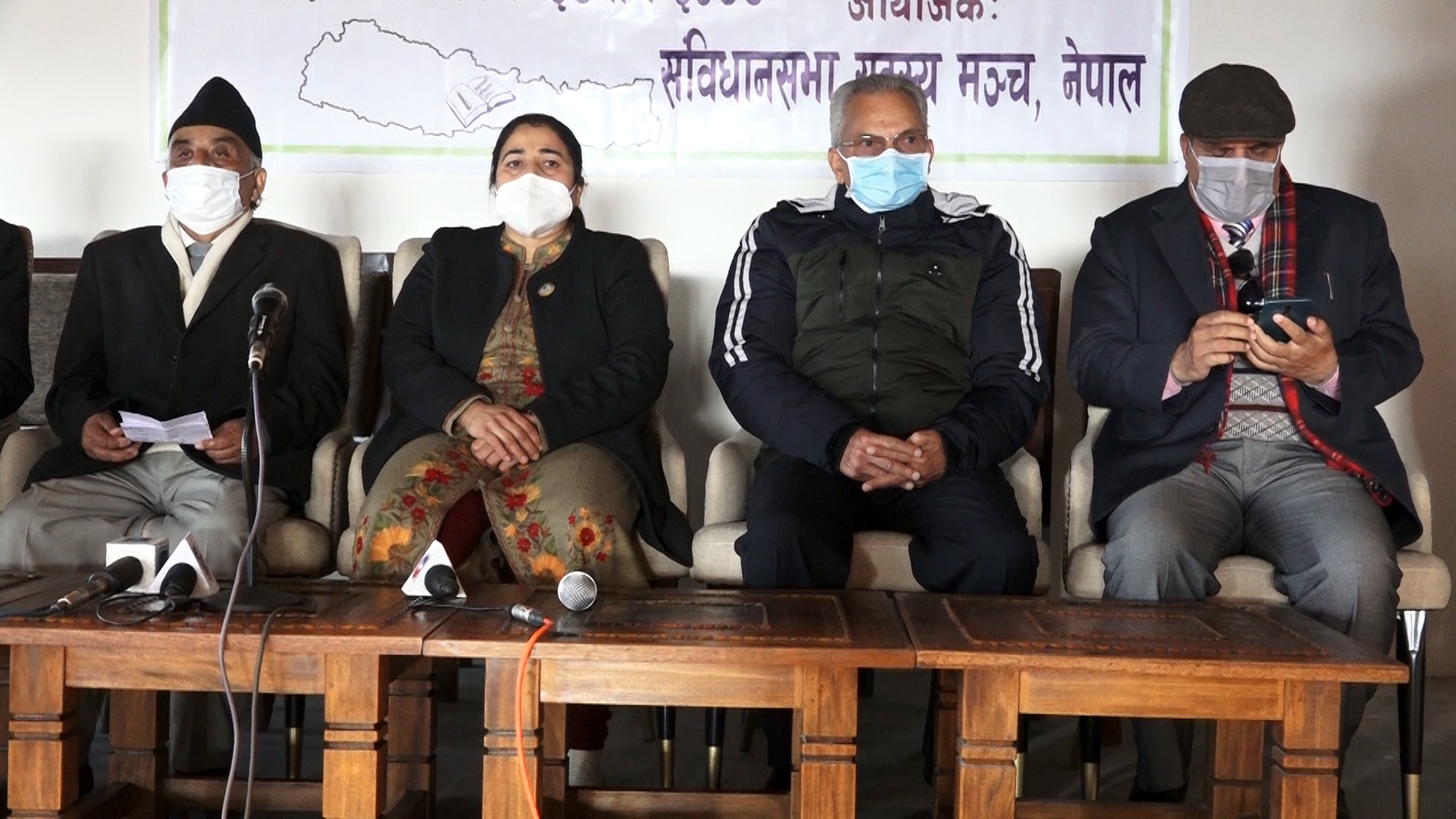 संसद विघटनको प्रस्ताव स्वीकार गर्ने अधिकार राष्ट्रपतिलाई छैनः कानूनविद्