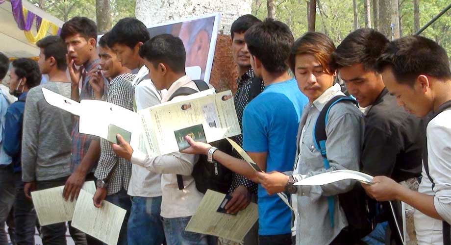 कोरिया रोजगारी एक महिनायता सुचारु नहुने