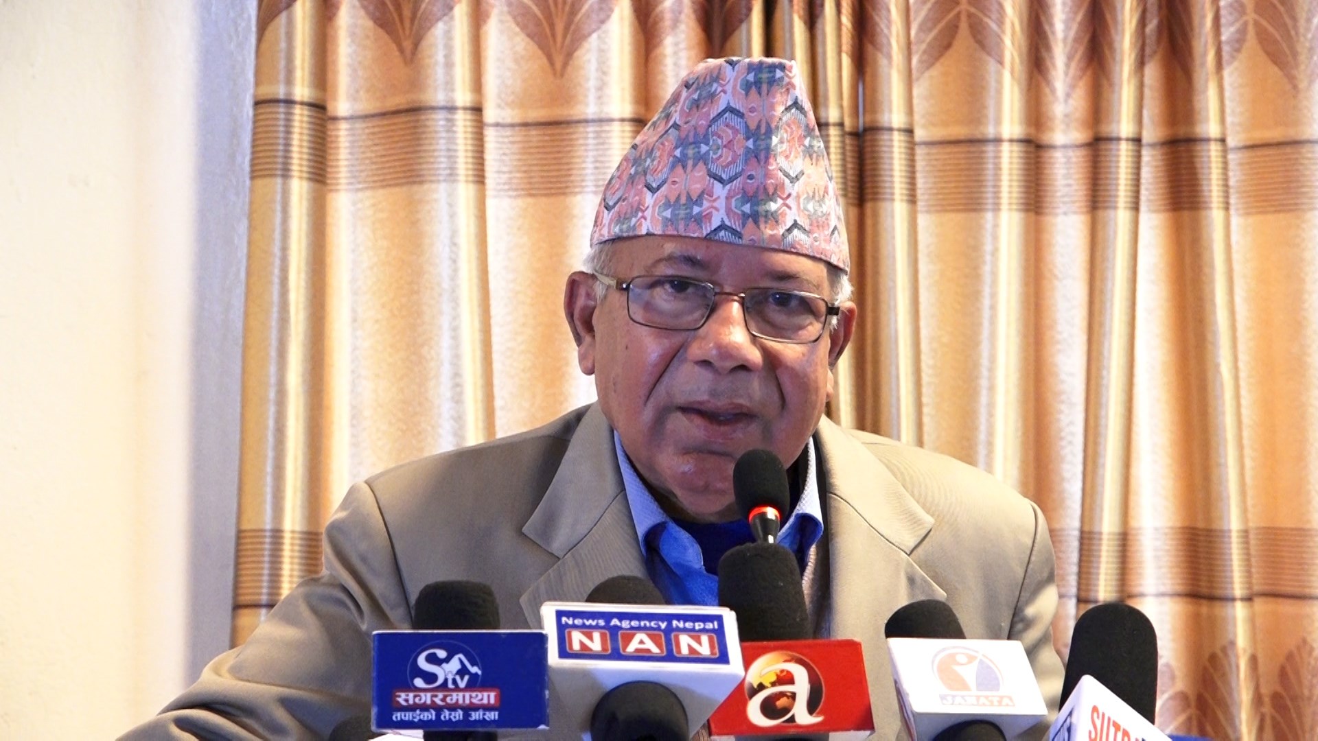 हामीले कुर्सीको हानाथाप नगरी सत्यको आवाज उठाएका छौं : माधव नेपाल