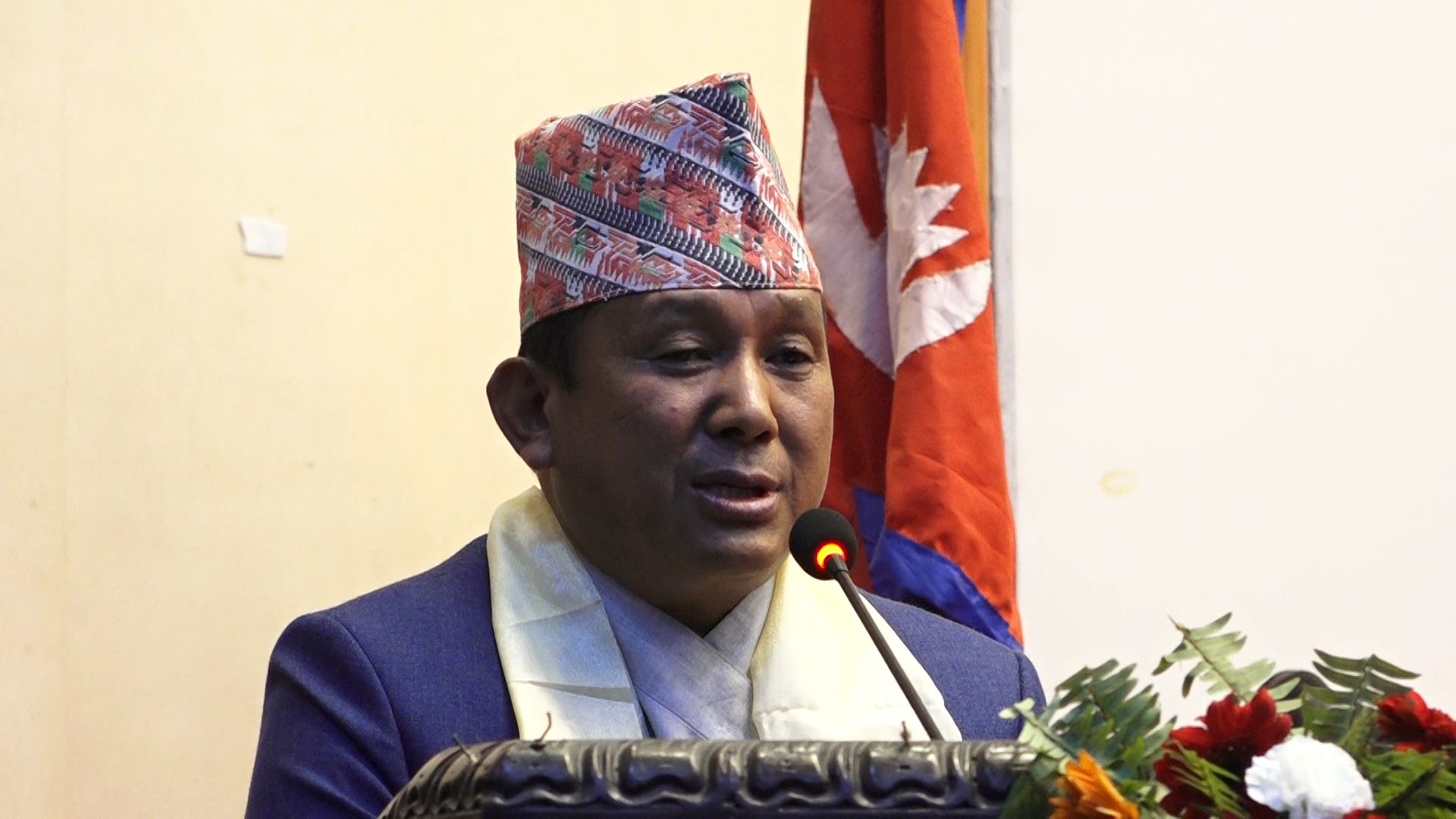 वर्तमान राजनीतिक परिस्थितिले सरकार विचलित हुँदैनः सञ्चार मन्त्री