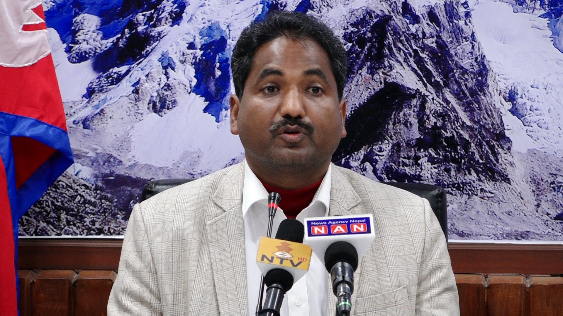 सरकारको पहिलो प्राथमिकता निर्वाचन होः प्रभु साह