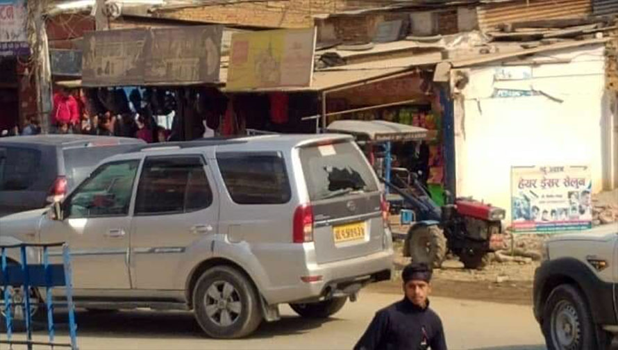 उपप्रधानमन्त्री पोखरेललाई नुवाकोटमा अवरोधको प्रयास