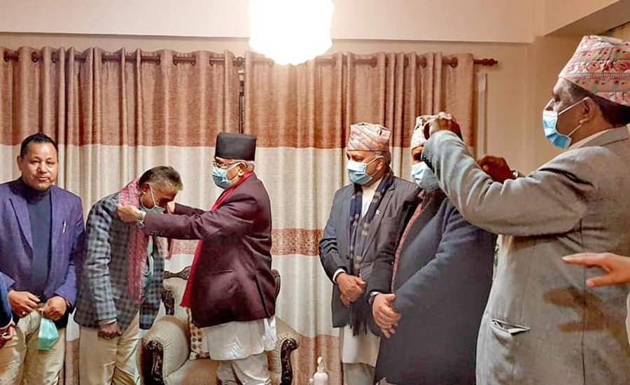 जसपाका नेता एवं पूर्वसांसद शिवजी यादव नेकपा ओली समूहमा प्रवेश