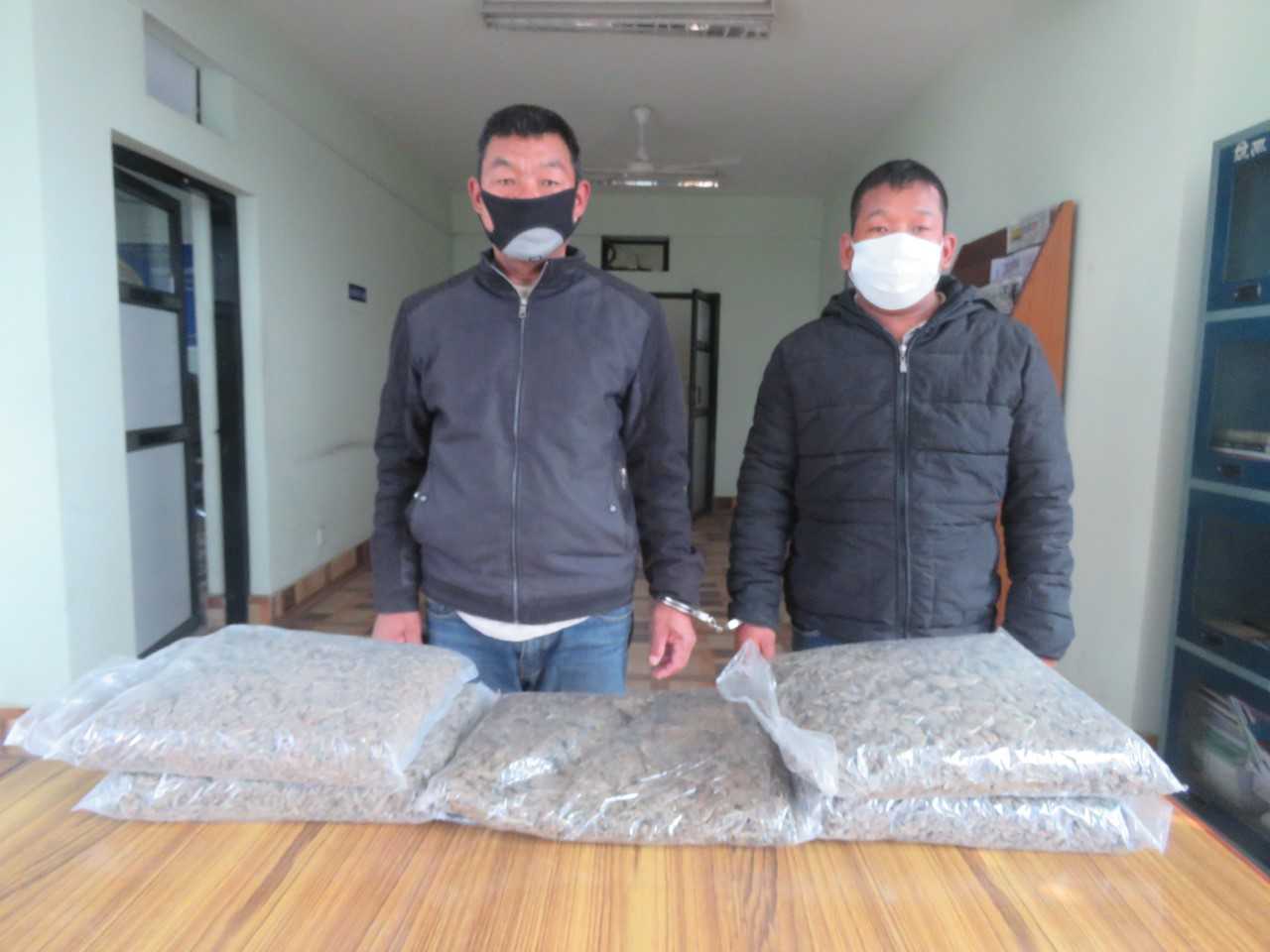 विराटनगरबाट लागुऔषध गाँजा सहित दुई जना पक्राउ