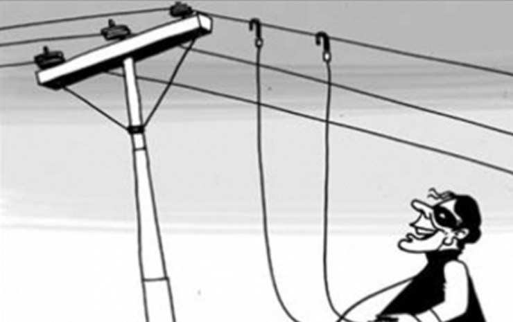 विद्युत् चोरी गरेर पानीतान्ने पम्पबाट खेतमा सिँचाइ