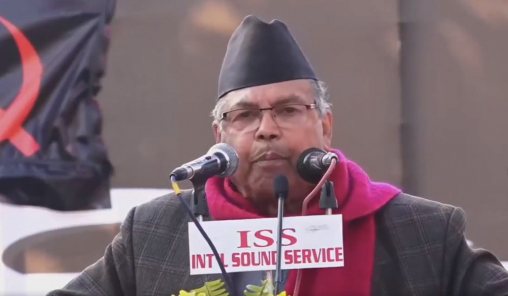 खनालले भने- मिस्टर केपी ओली ! तपाईका खुट्टी हेर्दै पत्यायौँ