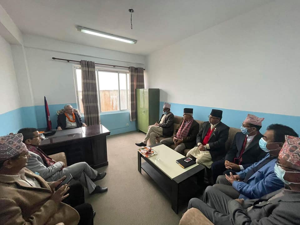 बादलले सम्हाले एमाले बाग्मती प्रदेश ईन्चार्जको कार्यभार