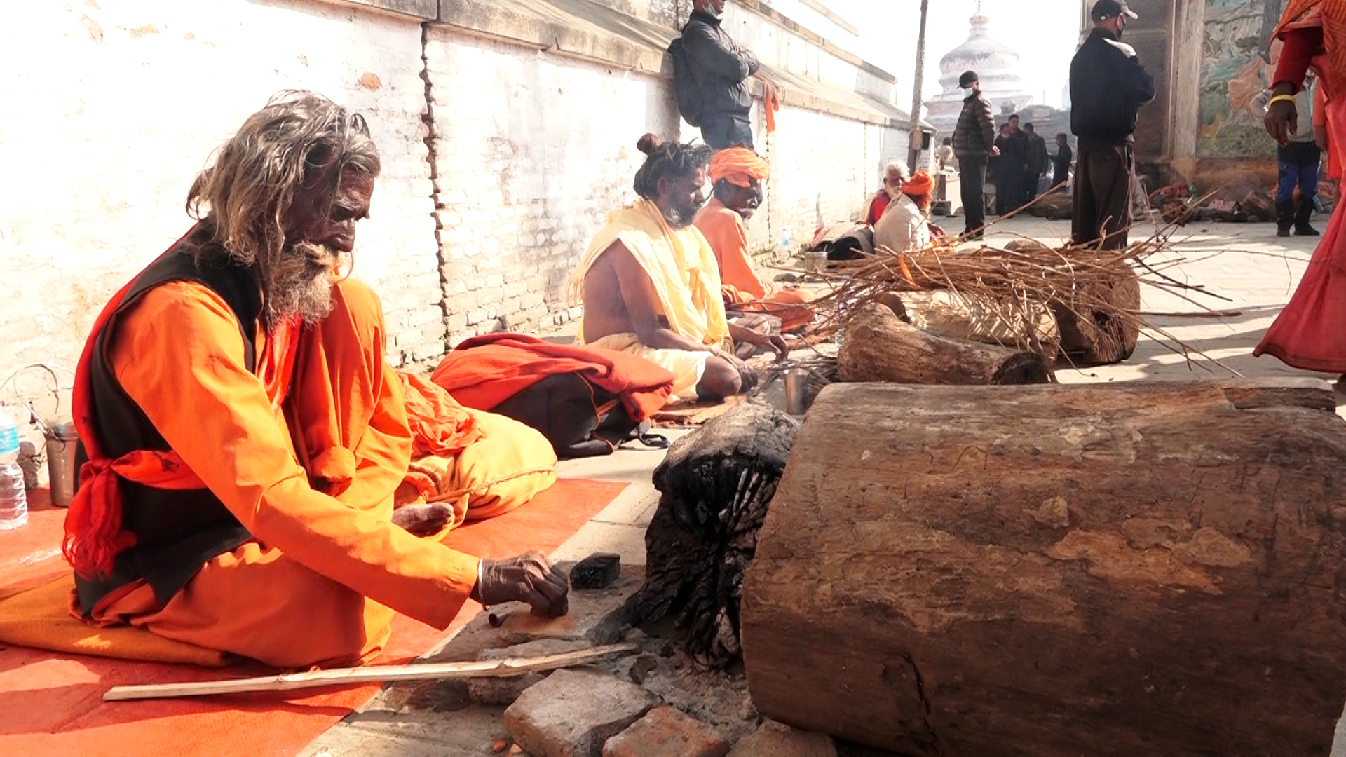 पशुपतिमा बढ्याे शिवरात्रिको चहलपहल