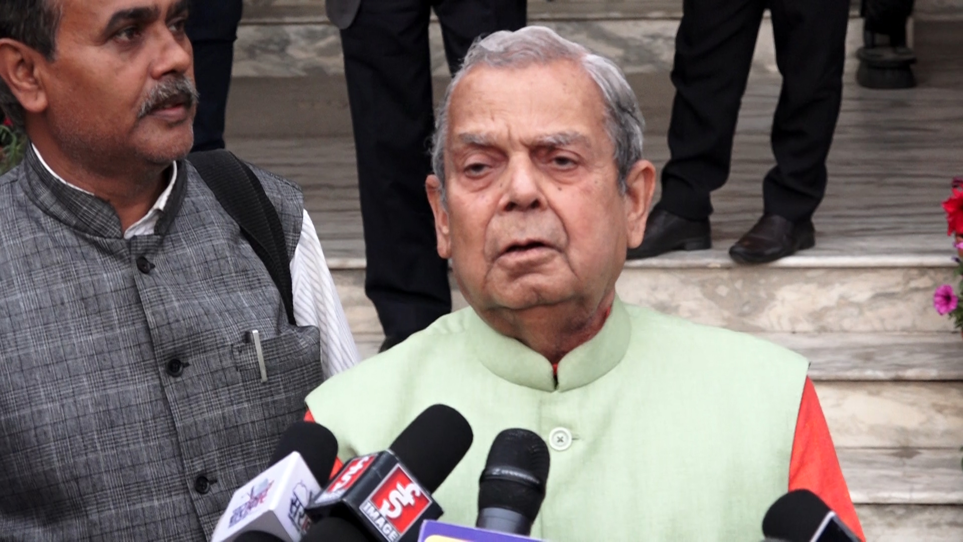 नयाँ समीकरणको प्रयास : अग्रसरता लिन कांग्रेसलाई जसपाको प्रस्ताव