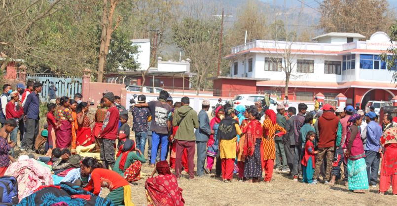 ‘निर्वस्त्र’ आन्दोलन गर्ने वादी समुदायका महिलाहरुको चेतावनी