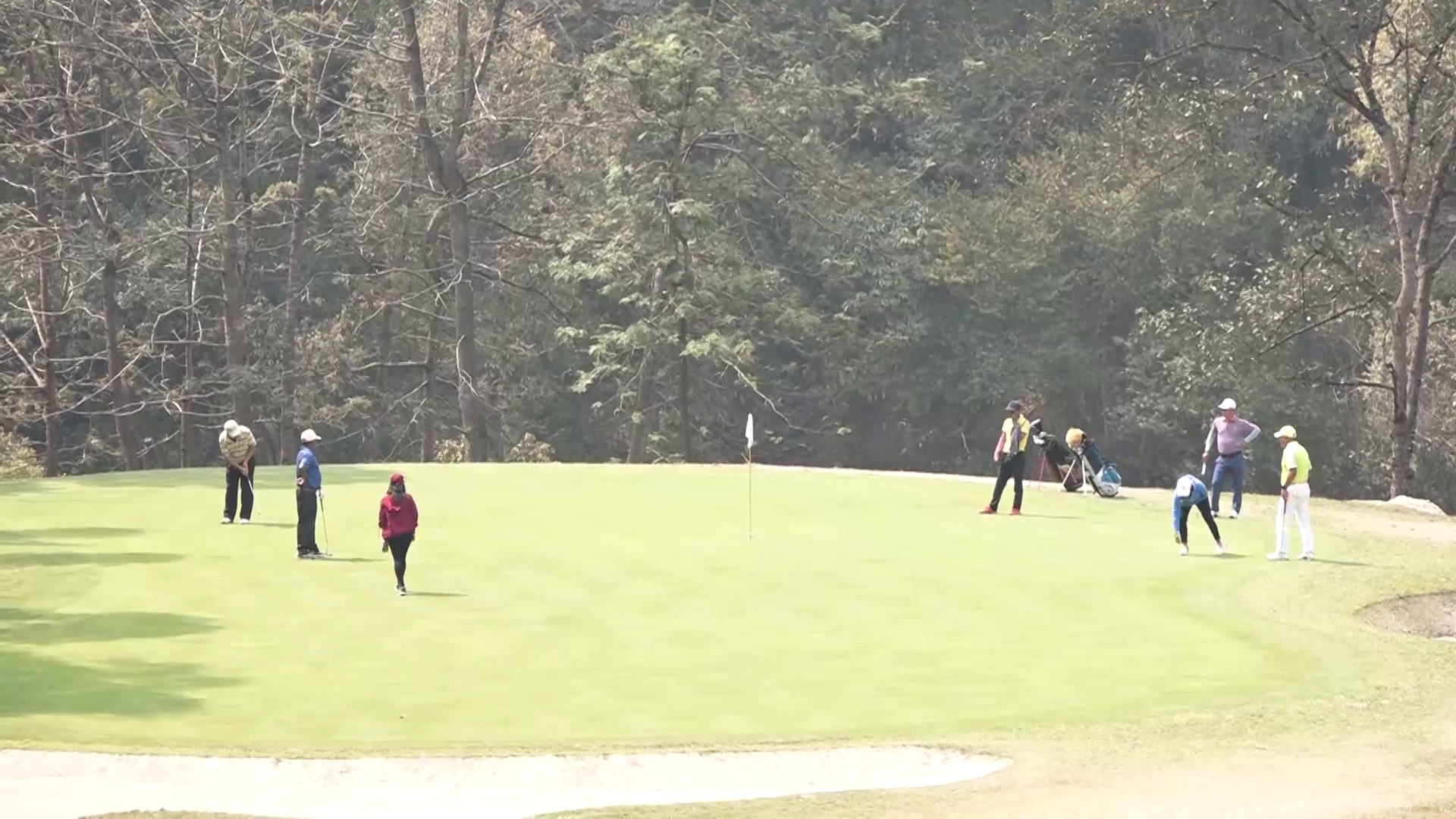 ओपन गल्फमा भुवनलाई अग्रता