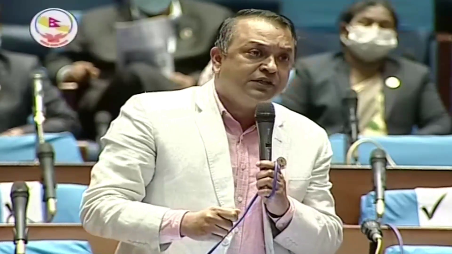 गगन थापाको प्रश्न- साँझ ८ बजेपछि कोरोना बढ्ने अध्ययन कसको हो?