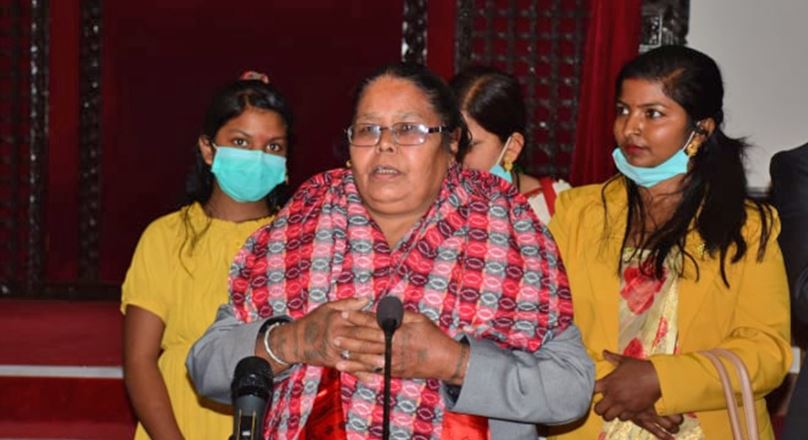 प्रतिनिधिसभा सदस्य जानकीदेवी रामद्वारा सपथ ग्रहण